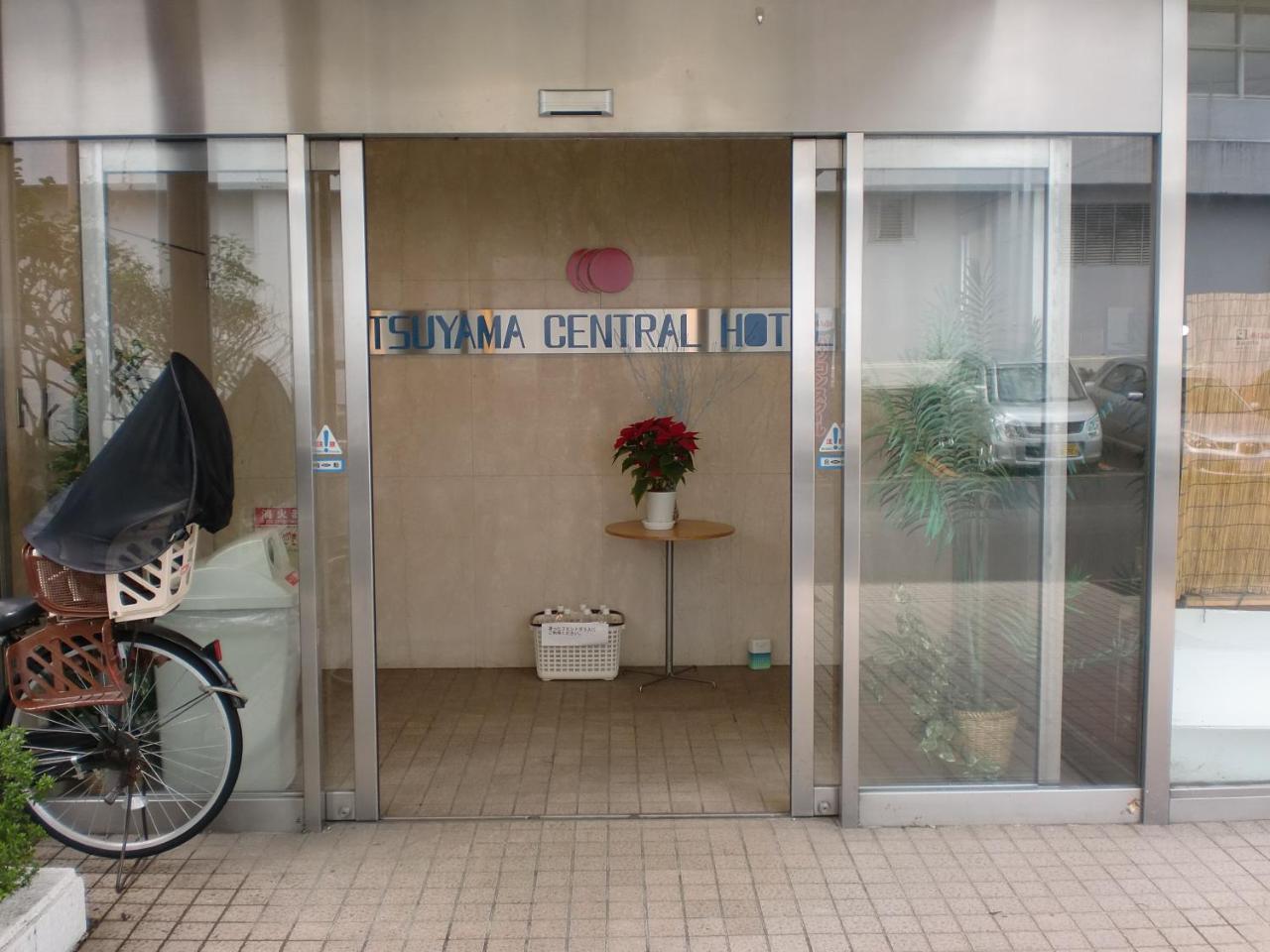 Tsuyama Central Hotel Townhouse Zewnętrze zdjęcie